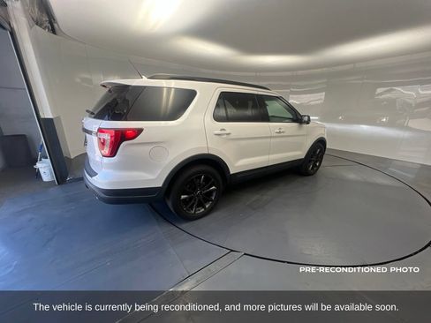 Used 2019 Ford Explorer XLT w/ Equipment Group 202A FWD image 6