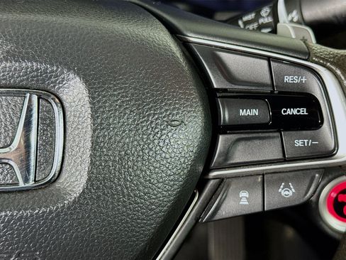 Used 2019 Honda Accord EX image 13