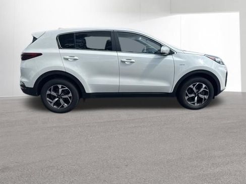 Used 2022 Kia Sportage LX AWD/4WD image 5