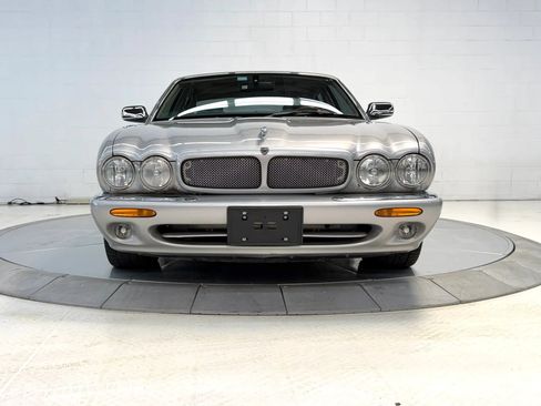 Used 2000 Jaguar XJ8 RWD image 7