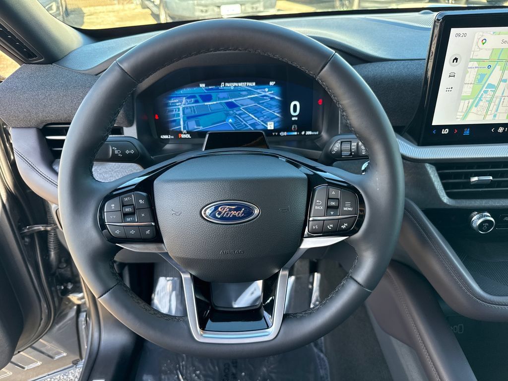 Used 2026 Ford Explorer Platinum RWD image 15