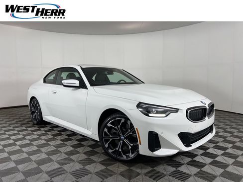 Used 2025 BMW 230i xDrive Coupe w/ Convenience Package image 1