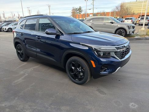 New 2026 Kia Seltos EX image 3