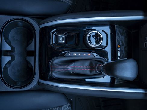 Used 2023 Chevrolet Colorado Z71 w/ Z71 Convenience Package 2 image 27