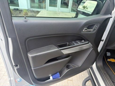 Used 2019 Chevrolet Colorado LT image 10