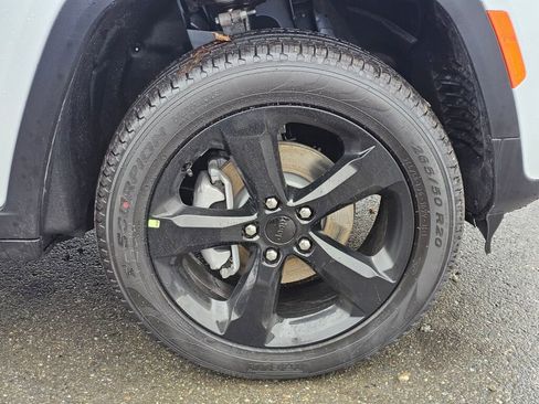 New 2026 Jeep Grand Cherokee Limited image 10