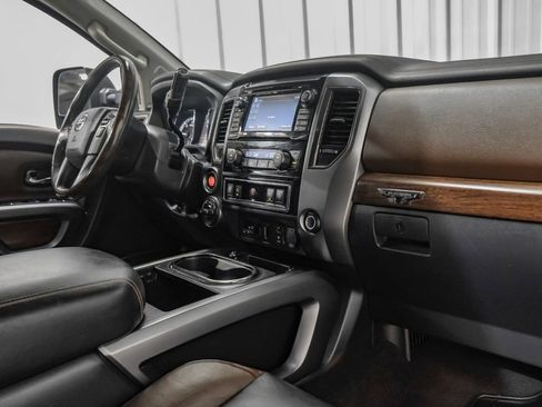 Used 2016 Nissan Titan Platinum Reserve AWD/4WD image 12