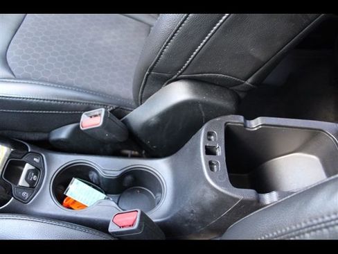 Used 2019 Jeep Compass Latitude FWD image 37