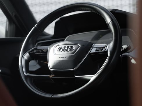 Certified 2024 Audi Q8 e-tron Premium Plus w/ Premium Plus Package image 10