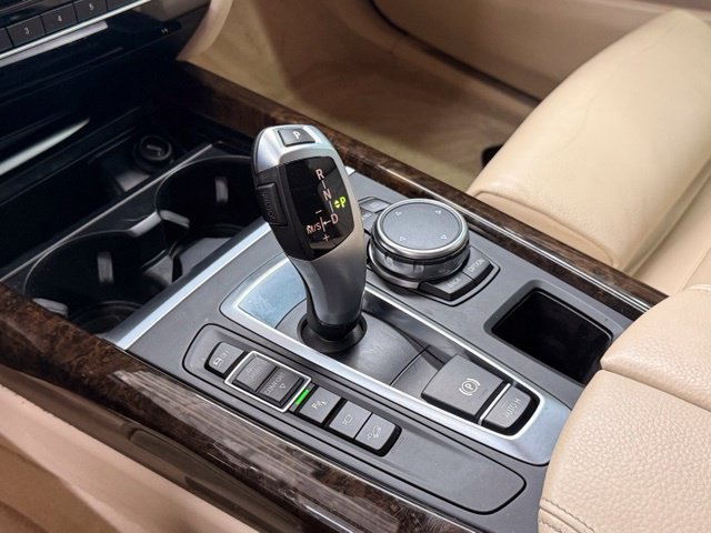 Used 2015 BMW X5 xDrive50i AWD/4WD image 16