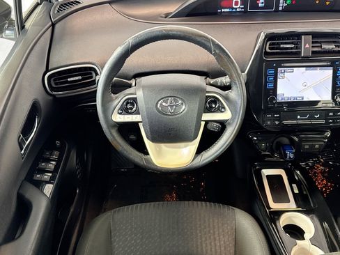 Used 2016 Toyota Prius Three image 20