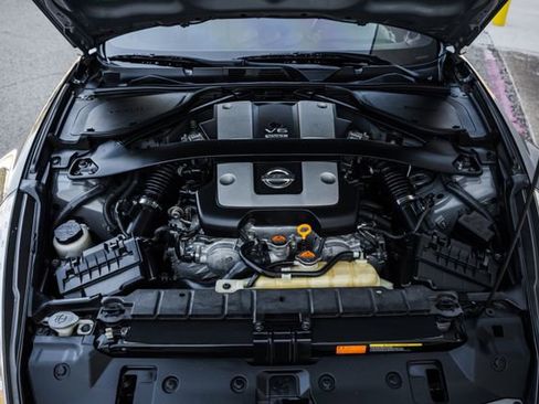 Used 2014 Nissan 370Z Coupe w/ Sport Package image 21