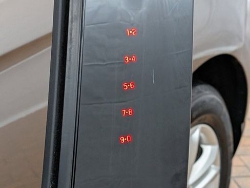 Certified 2019 Ford Edge SEL w/ Equipment Group 201A image 10