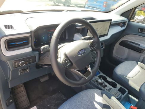 New 2025 Ford Maverick XLT w/ XLT Luxury Package image 12