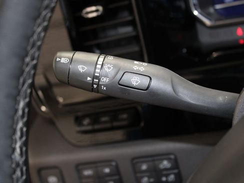 Used 2024 Chevrolet Silverado 1500 ZR2 w/ Technology Package image 29