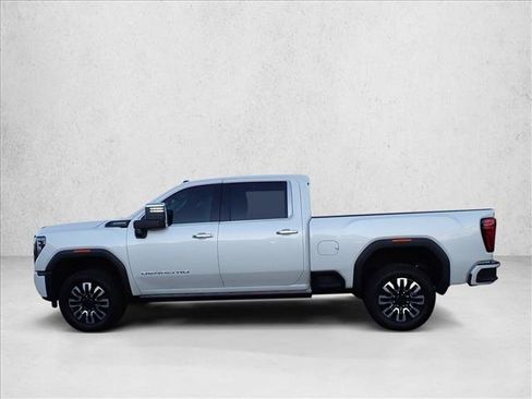Used 2024 GMC Sierra 2500 Denali Ultimate w/ Max Trailering Package AWD/4WD image 2