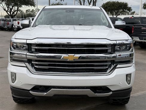 Used 2017 Chevrolet Silverado 1500 High Country image 10