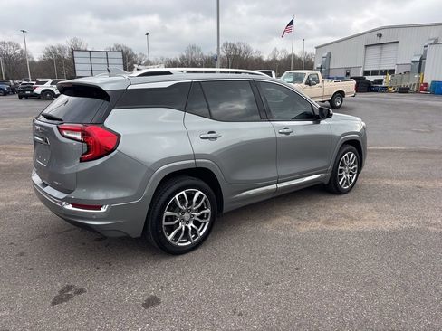 Used 2024 GMC Terrain Denali w/ Denali Premium Package image 6