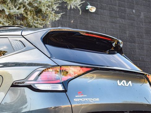 Used 2023 Kia Sportage SX image 14