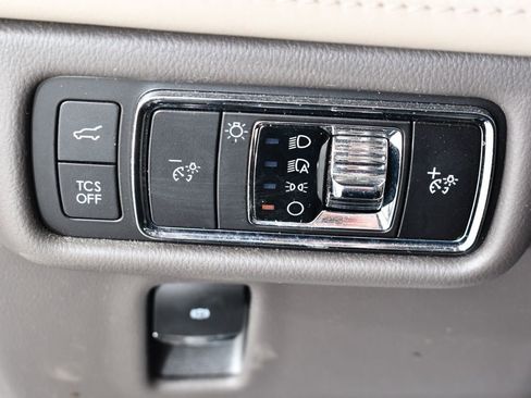 Used 2023 Lincoln Nautilus Reserve w/ Equipment Group 201A AWD/4WD image 28