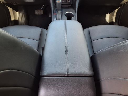 Used 2021 Chevrolet Equinox Premier image 18