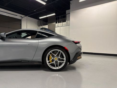 Used 2021 Ferrari Roma RWD image 5