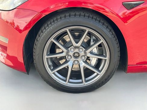 Used 2023 Tesla Model 3 Long Range AWD/4WD image 32
