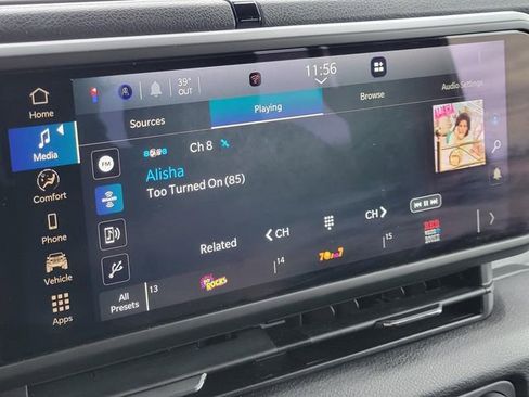 Used 2025 Jeep Wrangler Willys 4xe image 18