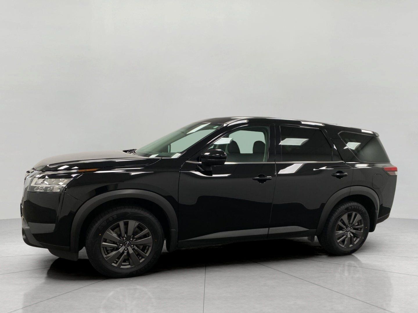 Used 2022 Nissan Pathfinder S AWD/4WD image 8