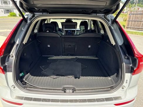 Used 2025 Volvo XC60 B5 Ultra w/ Protection Package Premier AWD/4WD image 13