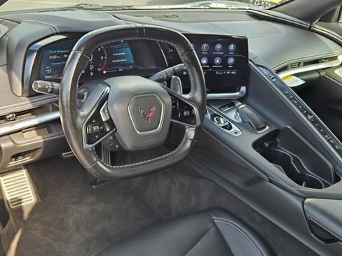 Used 2022 Chevrolet Corvette Stingray Coupe w/ Z51 Performance Package RWD image 6
