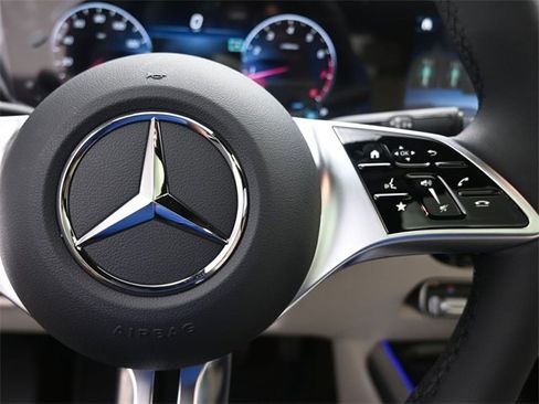 New 2026 Mercedes-Benz GLA 250 image 14