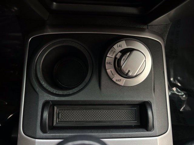 Used 2022 Toyota 4Runner Limited AWD/4WD image 30