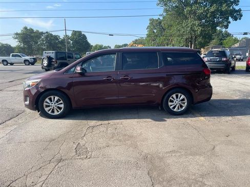 Used 2016 Kia Sedona LX w/ LX Convenience Package FWD image 8
