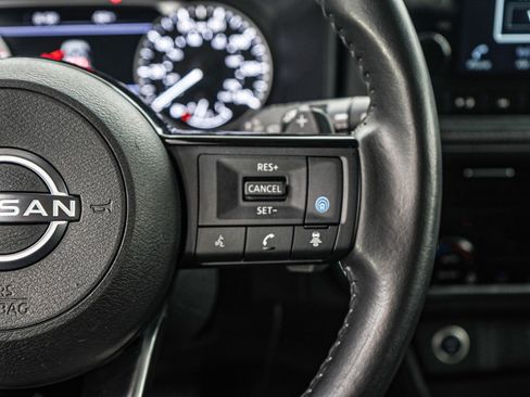 Used 2023 Nissan Rogue SL w/ SL Premium Package image 19