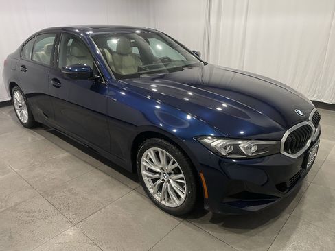 Used 2023 BMW 330i xDrive Sedan w/ Convenience Package image 3