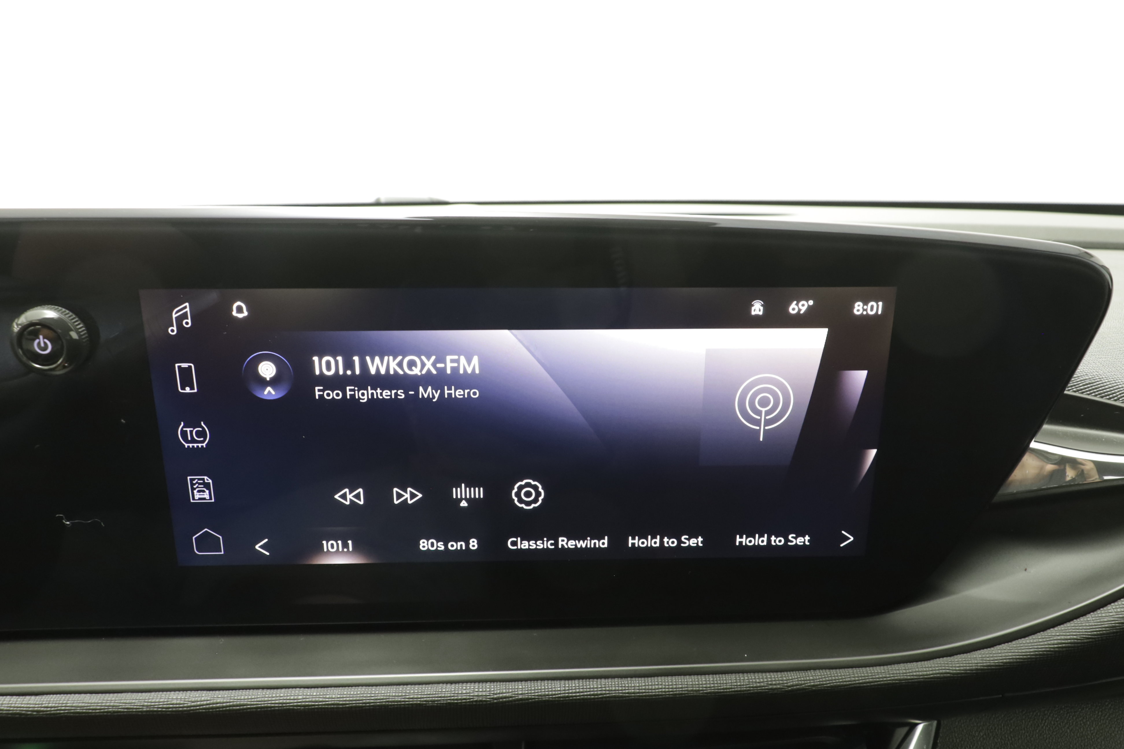 Used 2025 Buick Envista Preferred FWD image 9