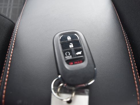 Certified 2024 Honda HR-V Sport image 26