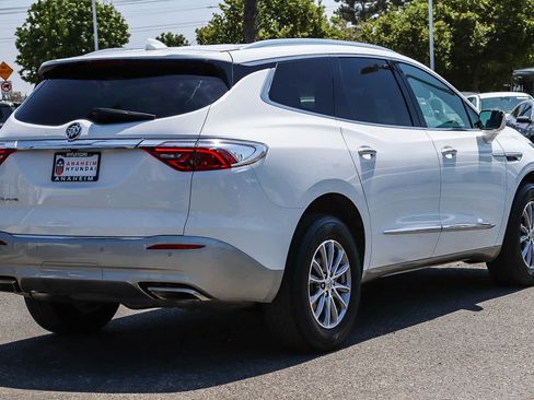 Used 2023 Buick Enclave Essence FWD image 7