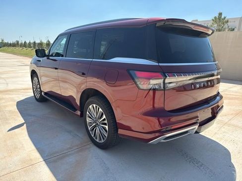 Used 2025 INFINITI QX80 Sensory image 5