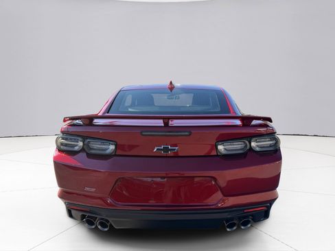 Used 2022 Chevrolet Camaro SS RWD image 3