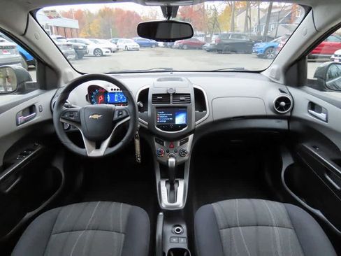 Used 2014 Chevrolet Sonic LT image 16