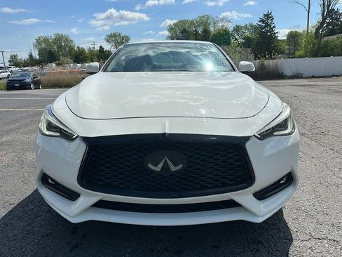Used 2019 INFINITI Q60 3.0t Luxe RWD image 7