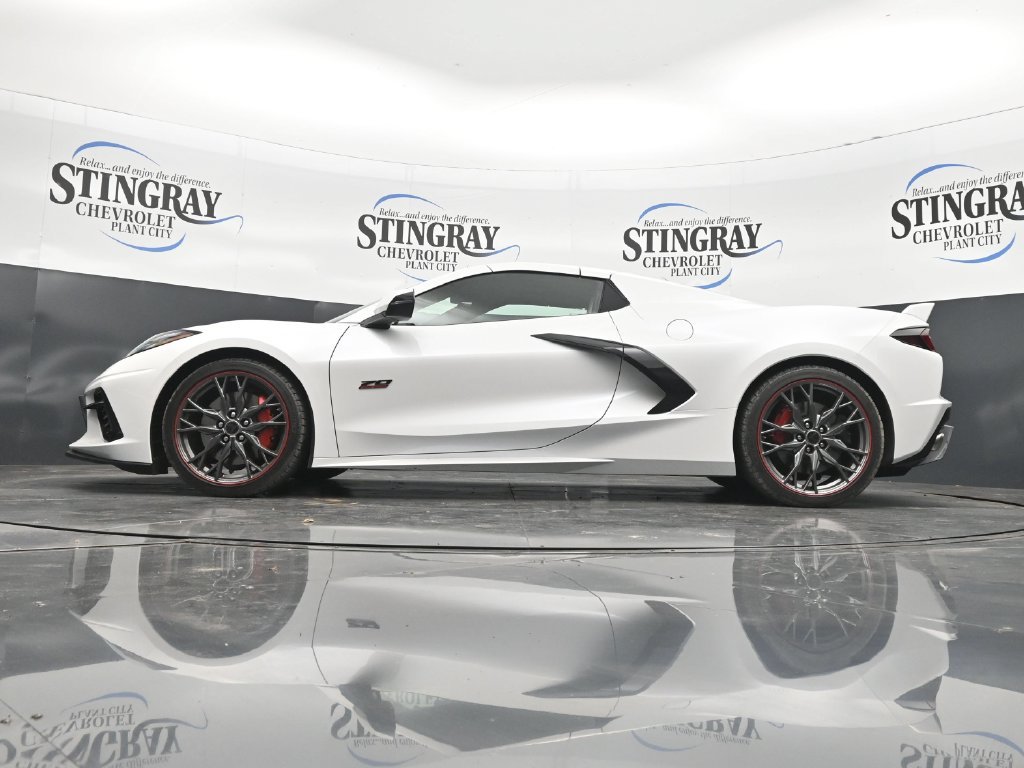 Used 2023 Chevrolet Corvette Stingray Premium Conv w/ Z51 Performance Package RWD image 29