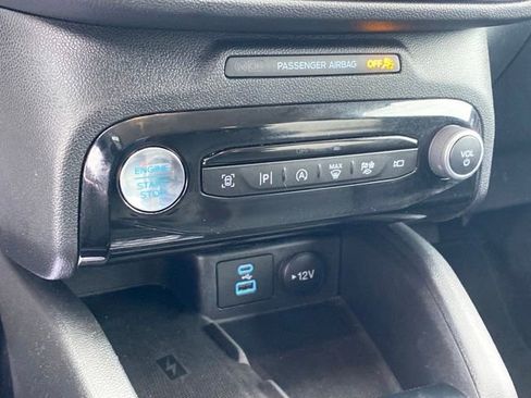 Used 2023 Ford Escape Platinum image 13