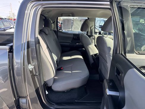 Used 2023 Toyota Tacoma SR5 w/ SR5 Appearance Package image 15