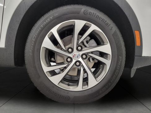 Used 2023 Buick Envision Essence AWD/4WD image 4