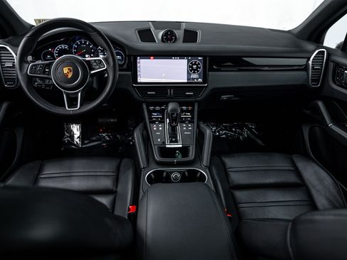Certified 2021 Porsche Cayenne image 24
