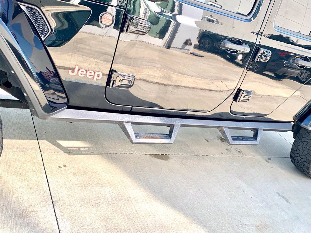 Used 2021 Jeep Gladiator Mojave AWD/4WD image 10