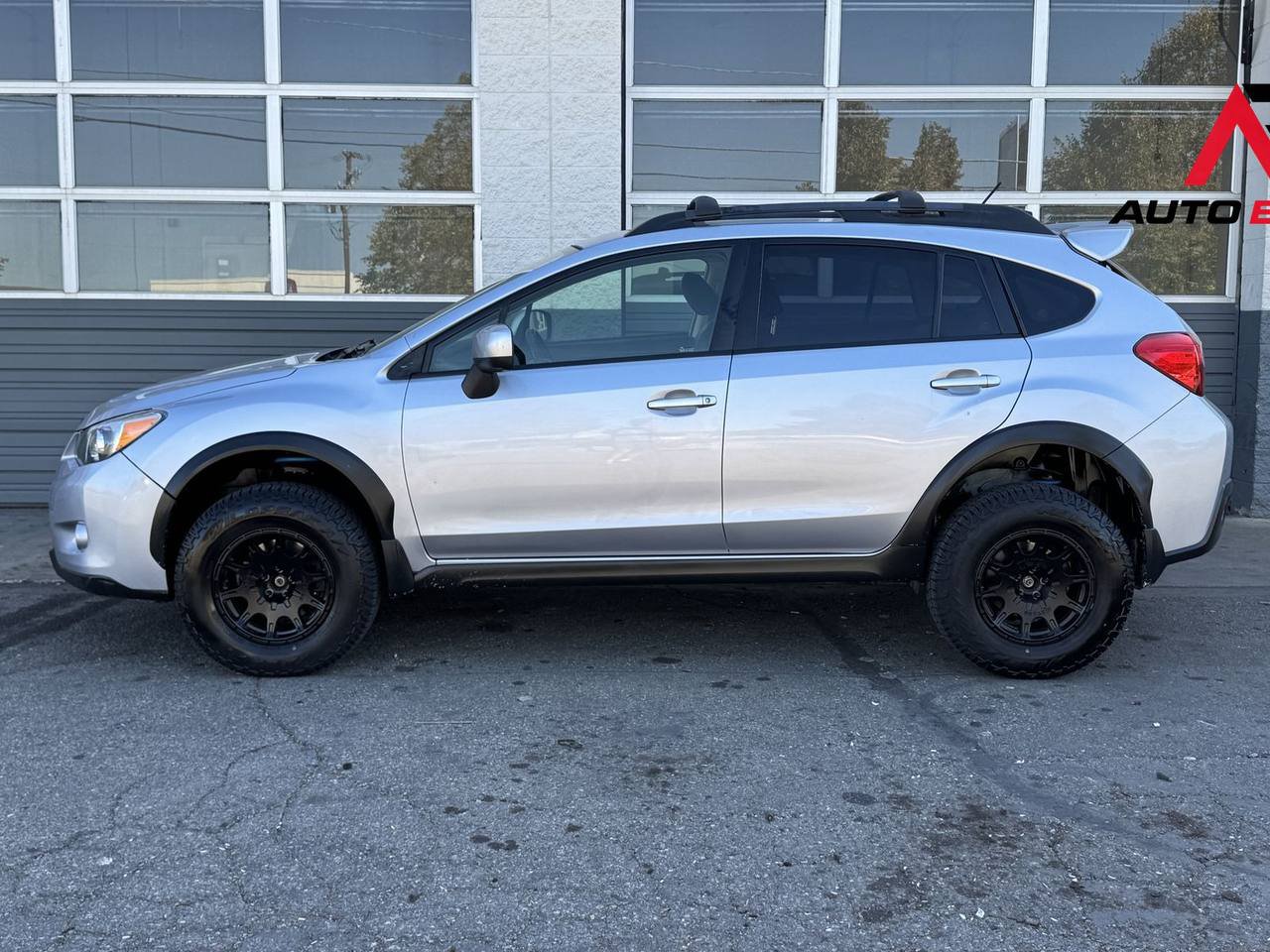 Used 2014 Subaru Crosstrek 2.0i Limited AWD/4WD image 2